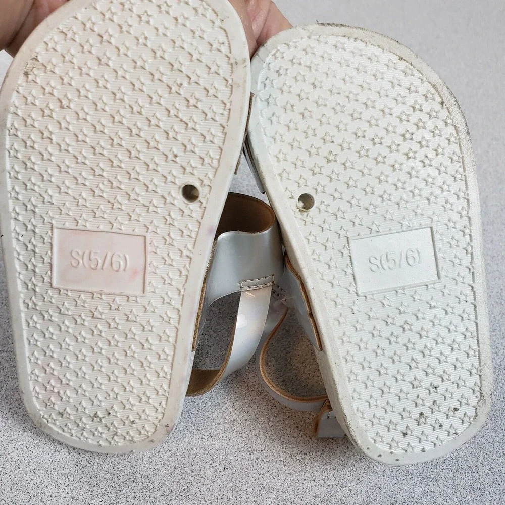 Bebe Baby Silver Leather Lightweight Classic Slingback Sandals Size‎ S(5/6)